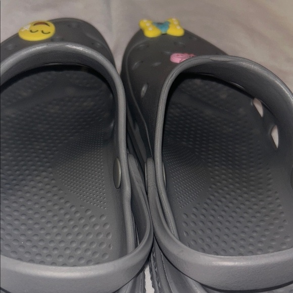 Grey Crocs clogs with Fun Jibbitz Charms - Picture 3 of 5